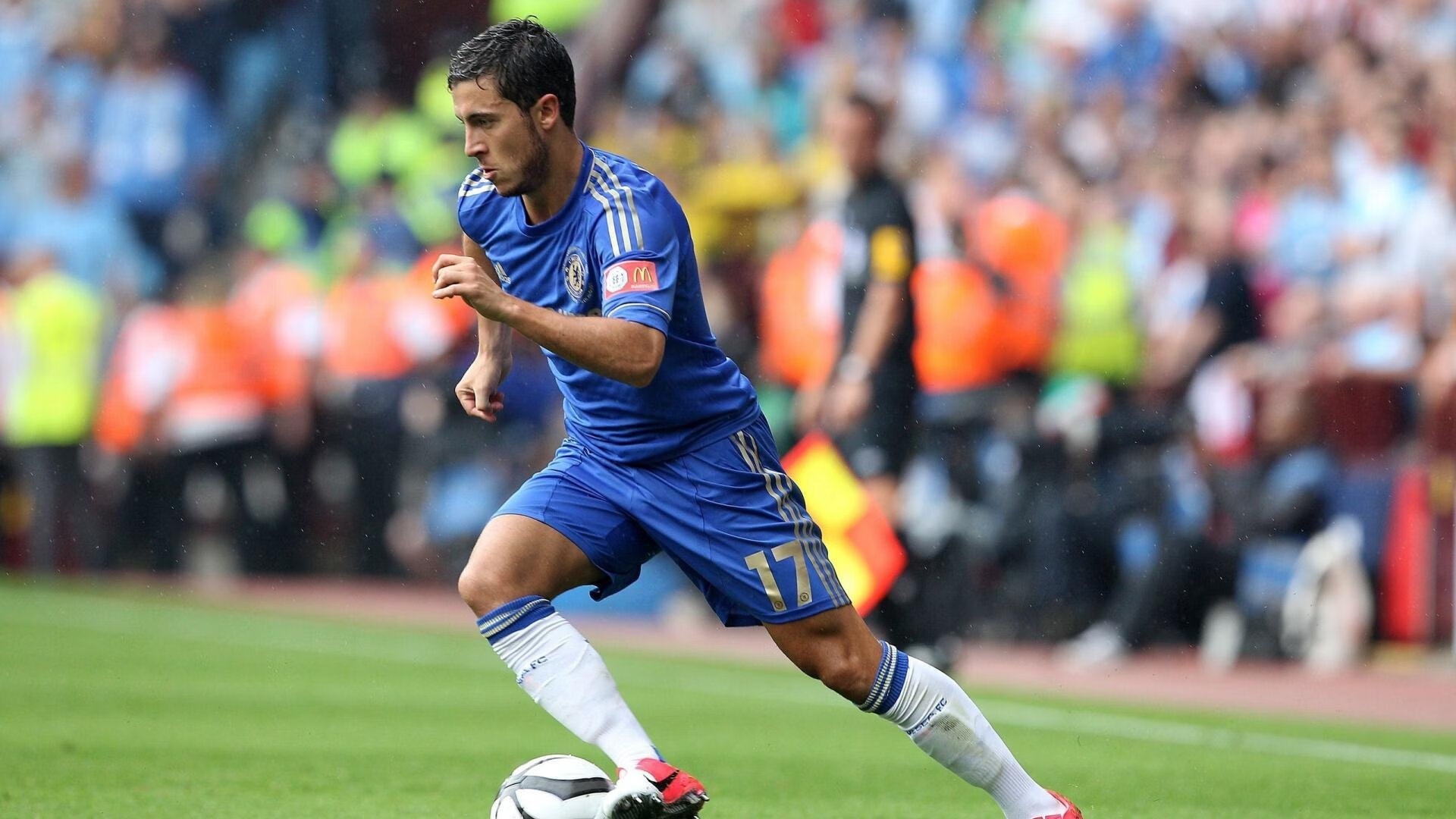 “法甲激烈角逐，豪门争夺荣誉”，德甲 豪门